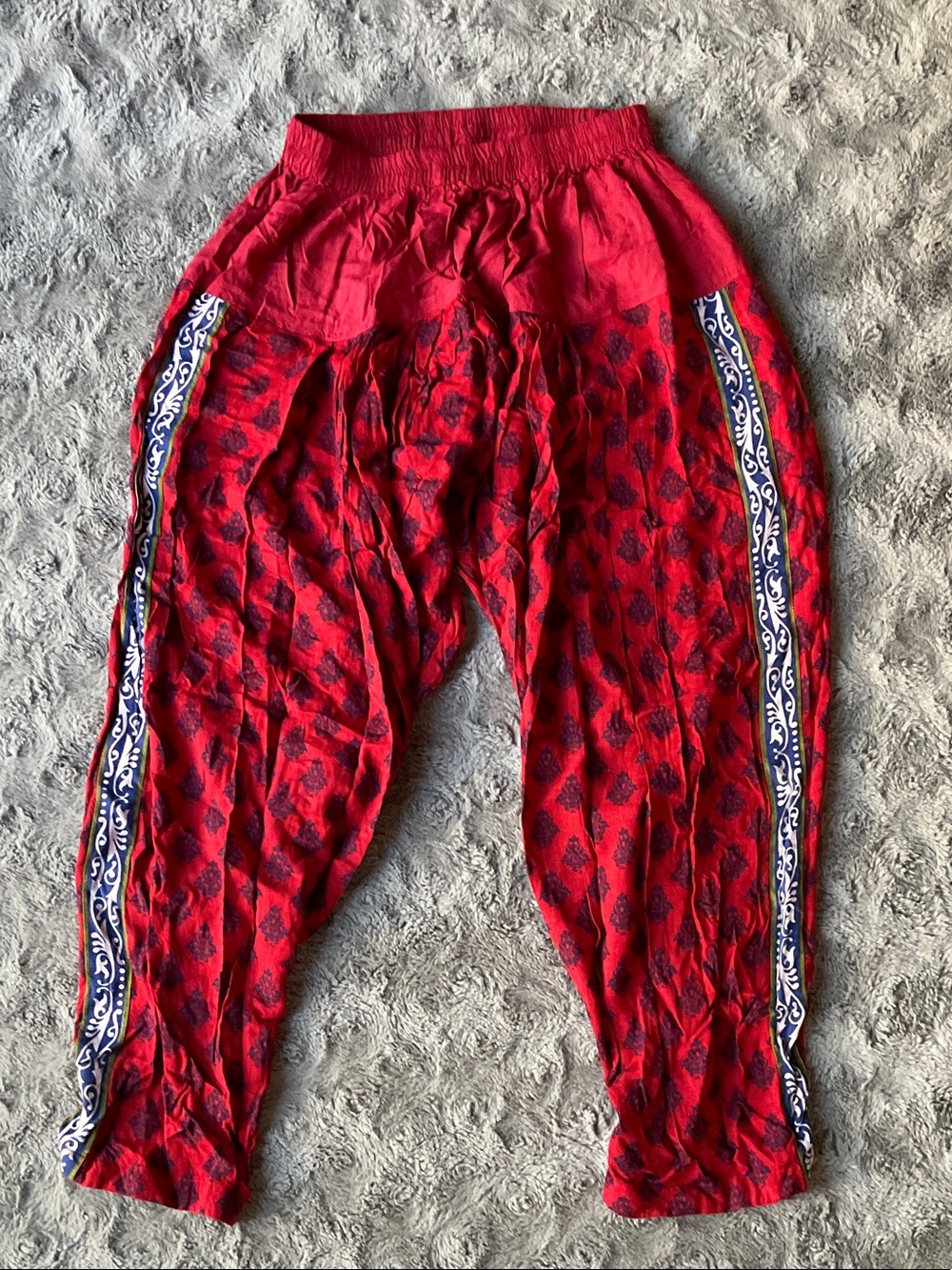 Red Printed Harem Pants with Side Trim Hammer style / Kurta pants